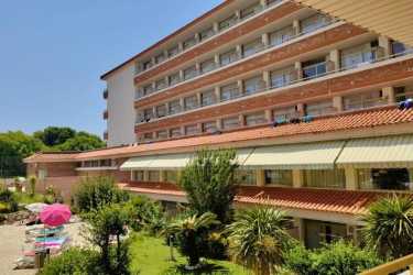 HISZPANIA: Blanes hotel *** Esplendid, Barcelona, Francja: Eurodisneyland + Paryż, Włochy Gardaland. Obóz młodzieżowy 14-19 lat